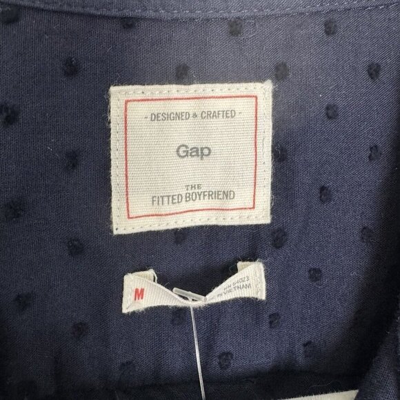 Gap Woman’s fitted boyfriend Button Up shirt Blue Textured Polka Dot Size Medium - Picture 4 of 6